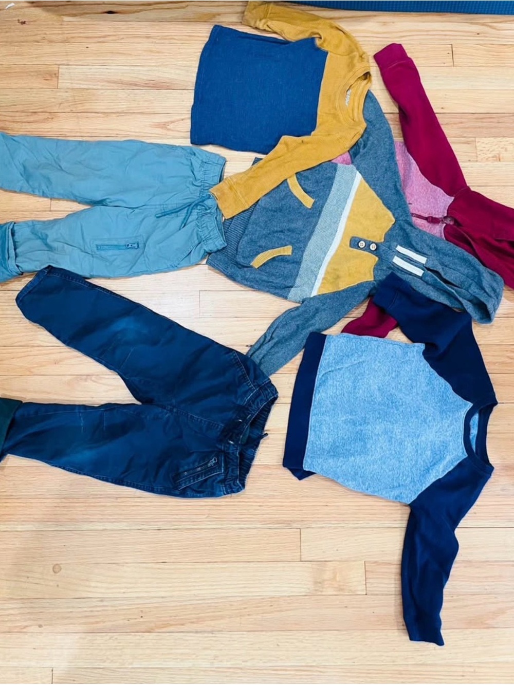 Boys cat & Jack 3T bundle “F”